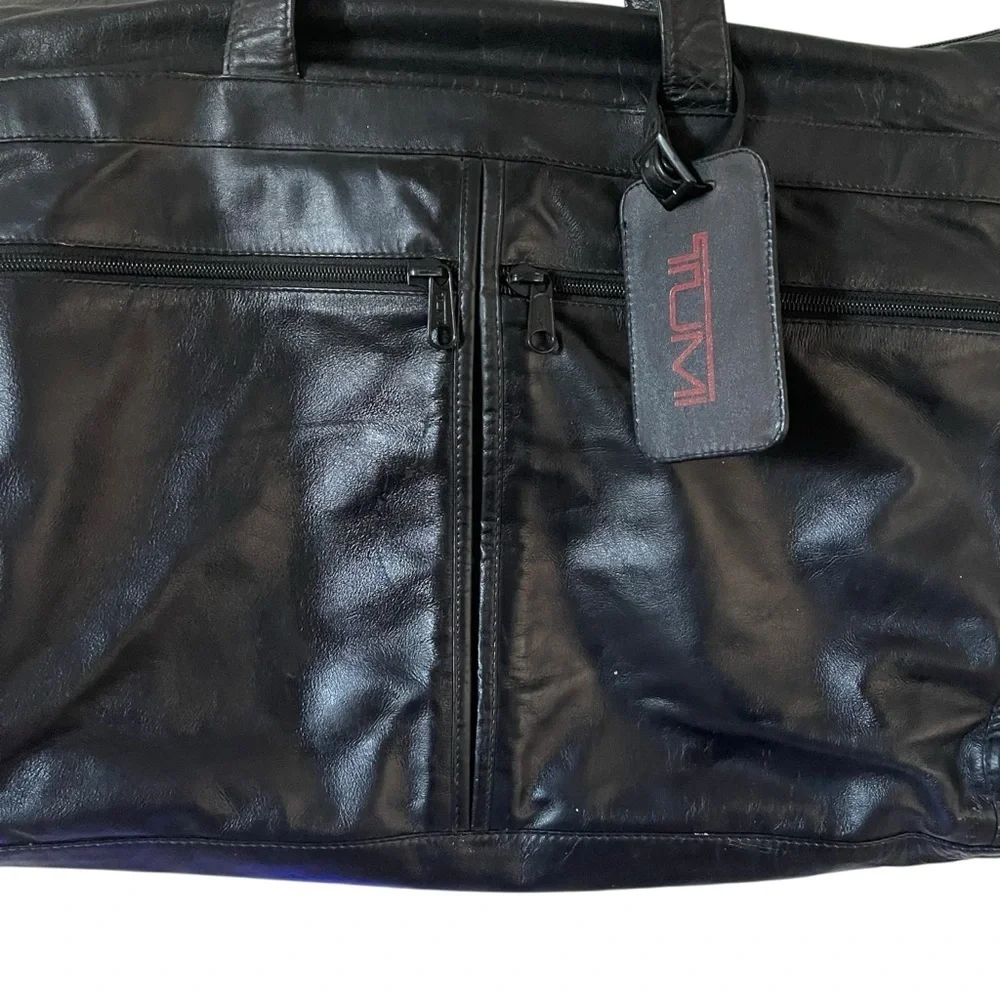 Tumi Black Leather Men's Travel Bag